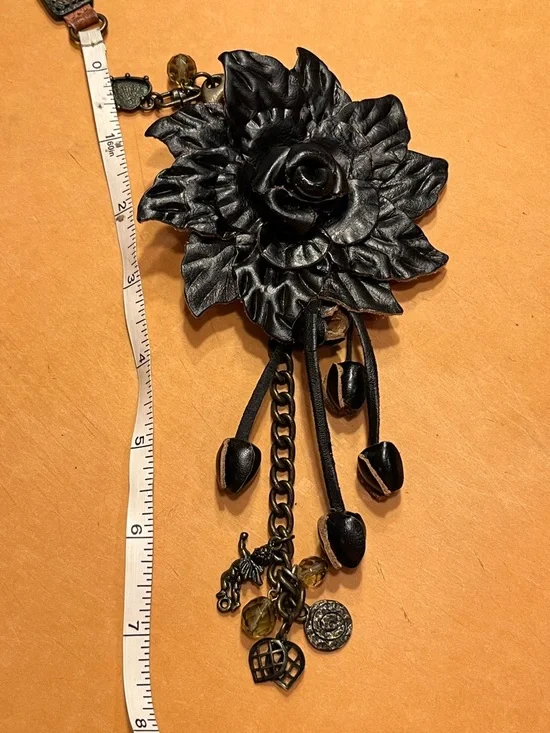 Black Floral Leather Keychain with Chain and Charms - Picture 8 of 8